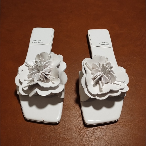 Anthropologie Jeffrey Campbell "Bloomsday" White Patent Leather Sandals - Picture 1 of 9